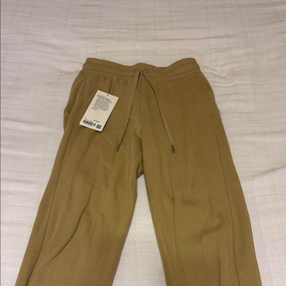 NEW Lululemon Scuba Joggers
Not sold in store anymore
